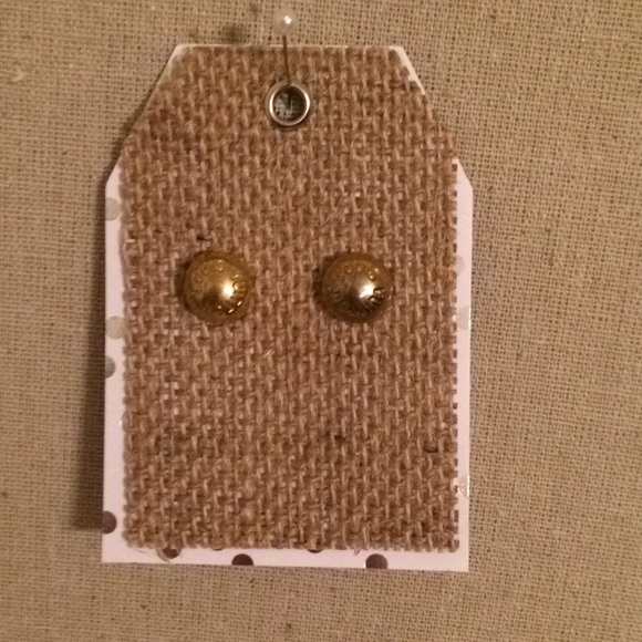 Gold tone custom designed earrings - Picture 2 of 3